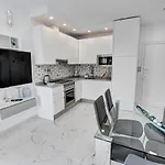 Bil Bil - C&g Benal Apartment